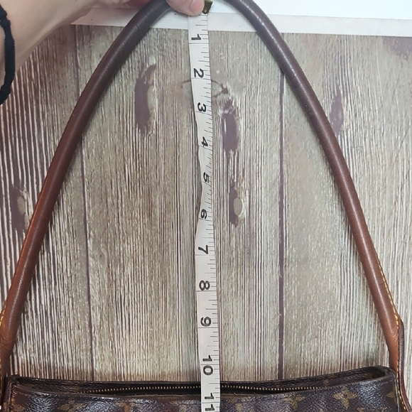 LOUIS VUITTON Looping Monogram Shoulder Bag Brown - Picture 13 of 16